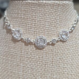 Elegant Silver Bracelet with Moissanite